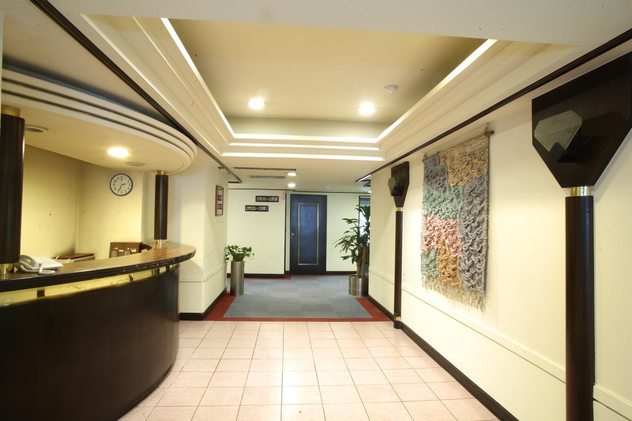 Sun Hotel Taichung Exterior photo